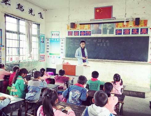 说明: 罗方超 课堂照